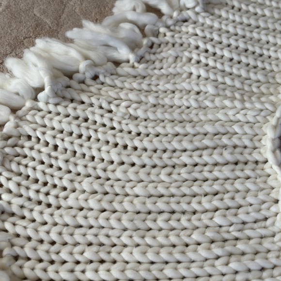 Anthropologie Ivory Chunky Knit Tassel Wrap - Picture 8 of 8